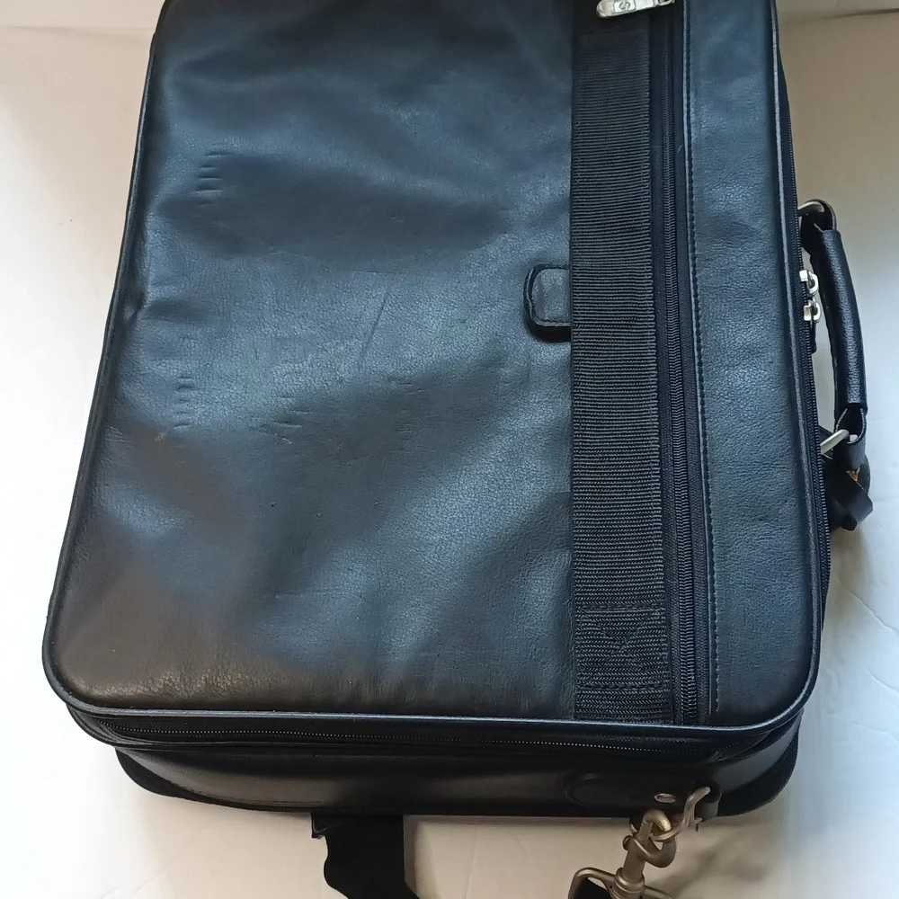 HP Invent Laptop Computer Bag Carrying Case Black Leather Shoulder Strap